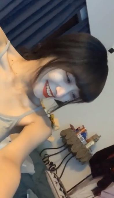 会打呼噜的月亮壁纸图片